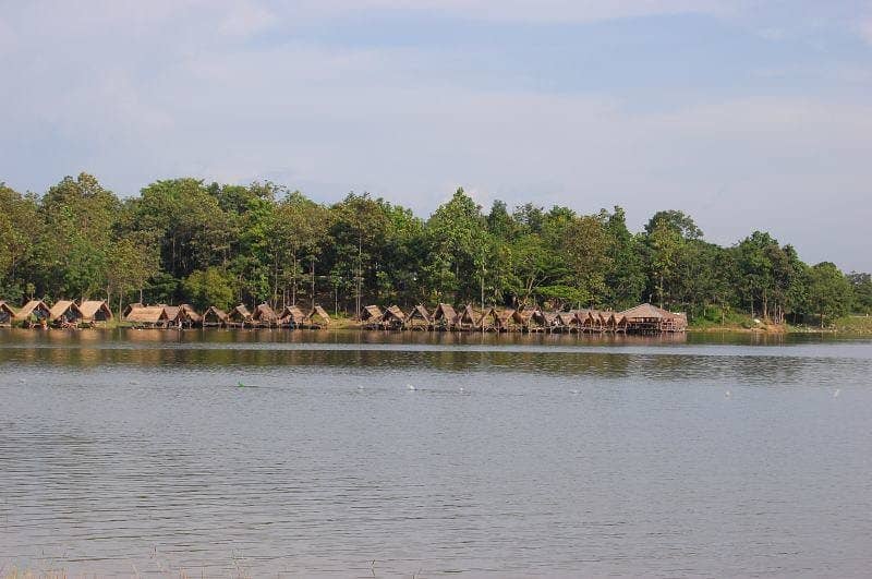 Visit The Huay Tueng Tao Lake